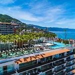 Pier 57 - 709 Stunning View 2 Bedroom Romantic Zone