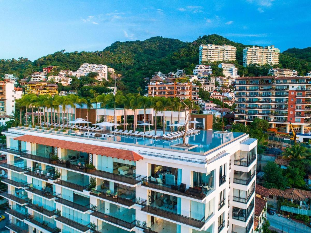 Pier 57 - 709 Stunning View 2 Bedroom Romantic Zone *